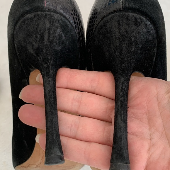 Jimmy Choo black suede watersnake skin pumps - Picture 12 of 17